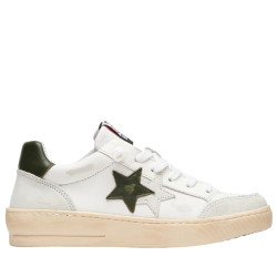 Scarpe Sneaker 2star new star in pelle bianca con dettagli in crosta.